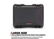 Nanuk 925 waterproof hard case w/padded divider - black, interior: 17 x 11.8 x 6.4in