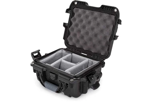 Nanuk 905 waterproof hard case w/padded divider - black, interior: 9.4 x 7.4 x 5.5in Main Image