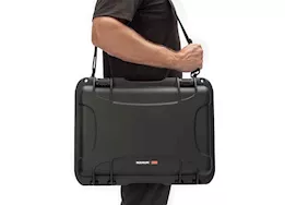 Nanuk 923 waterproof hard case w/laptop kit, w/strap - black, interior: 16.7 x 11.3 x 5.4in