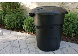 Rubbermaid Roughneck 32 gallon non wheeled trash can black