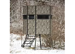 Texas Hunter Products 5ft x 7ft wrangler rifle w/ 4ft tower full door stairs & handrails