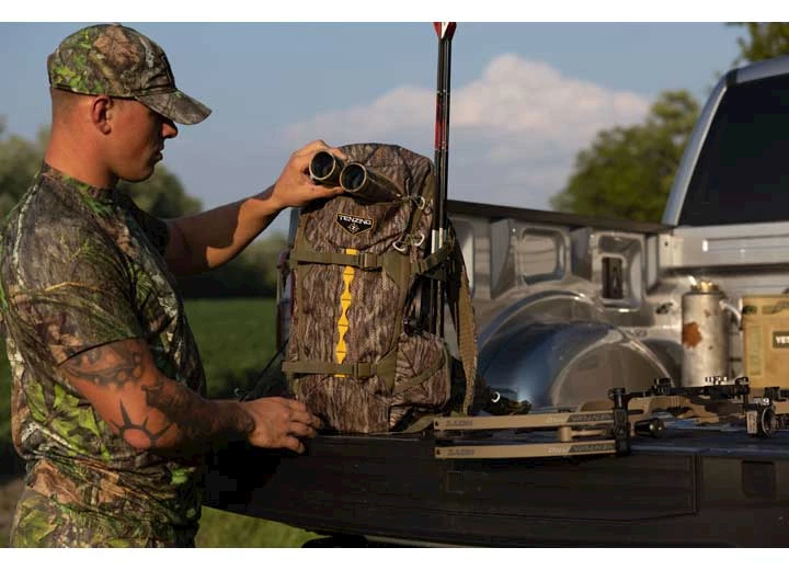 Tenzing Tzw-2100 whitetail day pack / mossy oak bottomlands Main Image