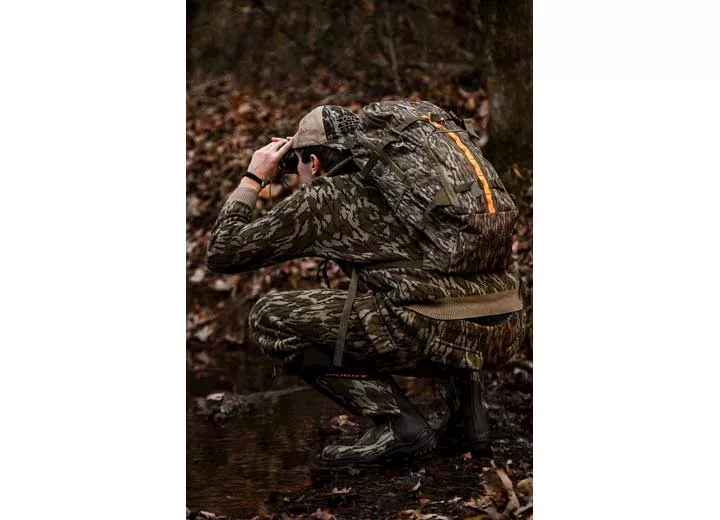 Tenzing Tzw-1200 whitetail day pack / mossy oak bottomlands