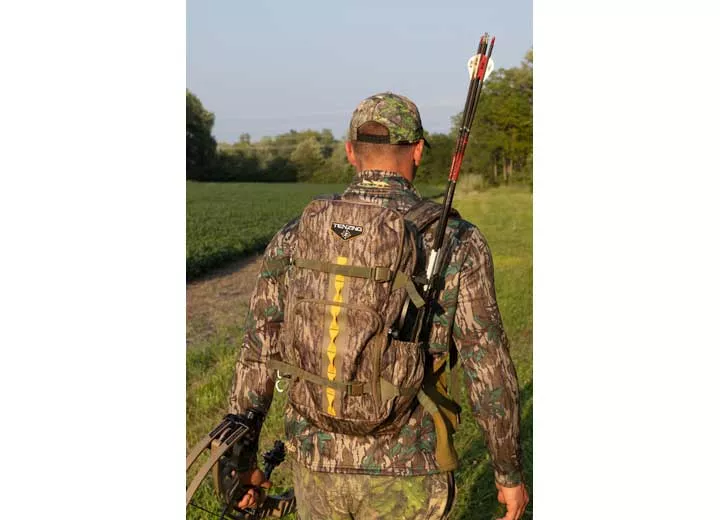 Tenzing Tzw-1200 whitetail day pack / mossy oak bottomlands