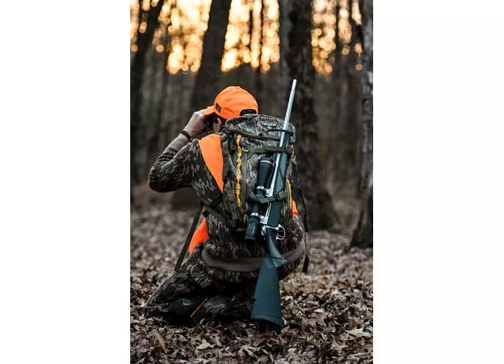 Tenzing Tzw-1500 whitetail day pack / mossy oak bottomlands