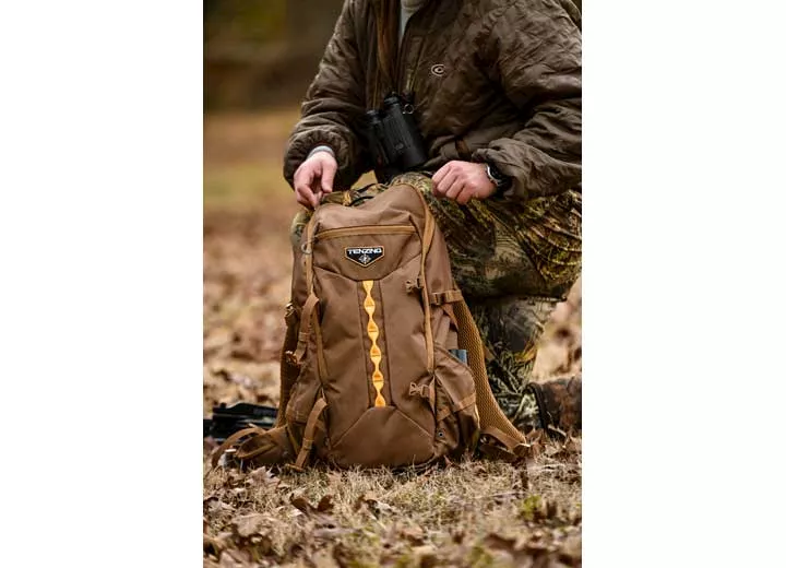 Tenzing Tzw-2100 whitetail day pack / buckskin tan